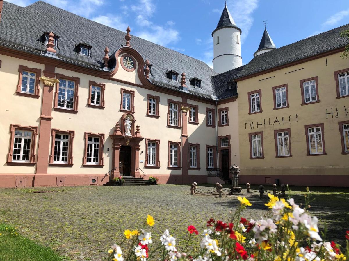 Kloster Steinfeld Gaestehaus Kall Ngoại thất bức ảnh